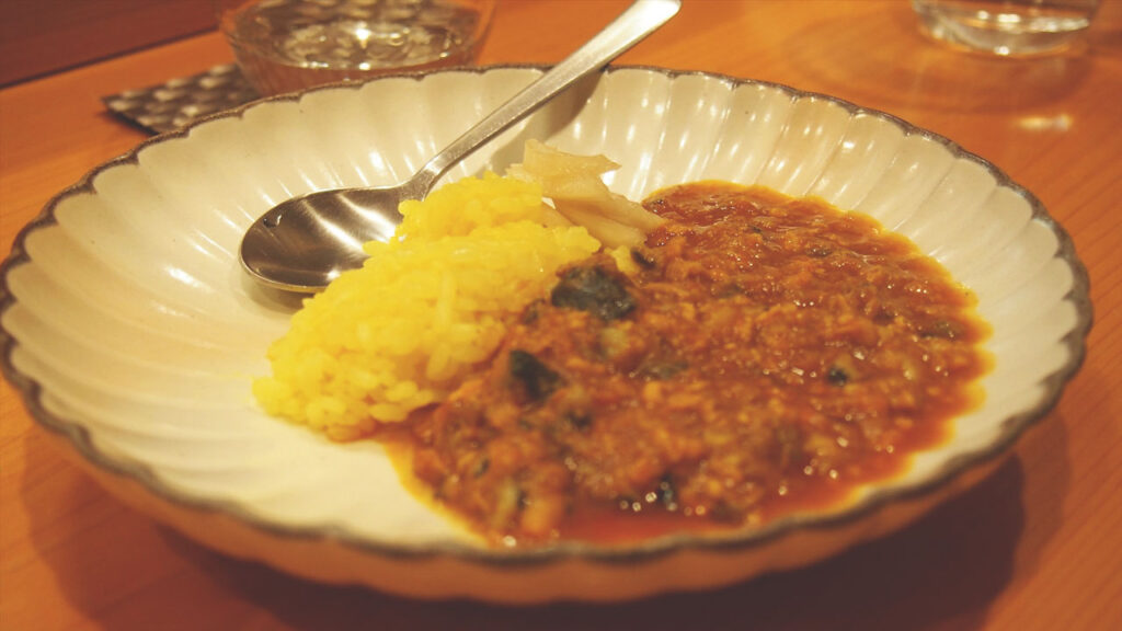 〆に出てきて驚いたスッポンのキーマカレー