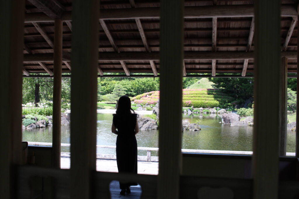 四阿から見た庭園