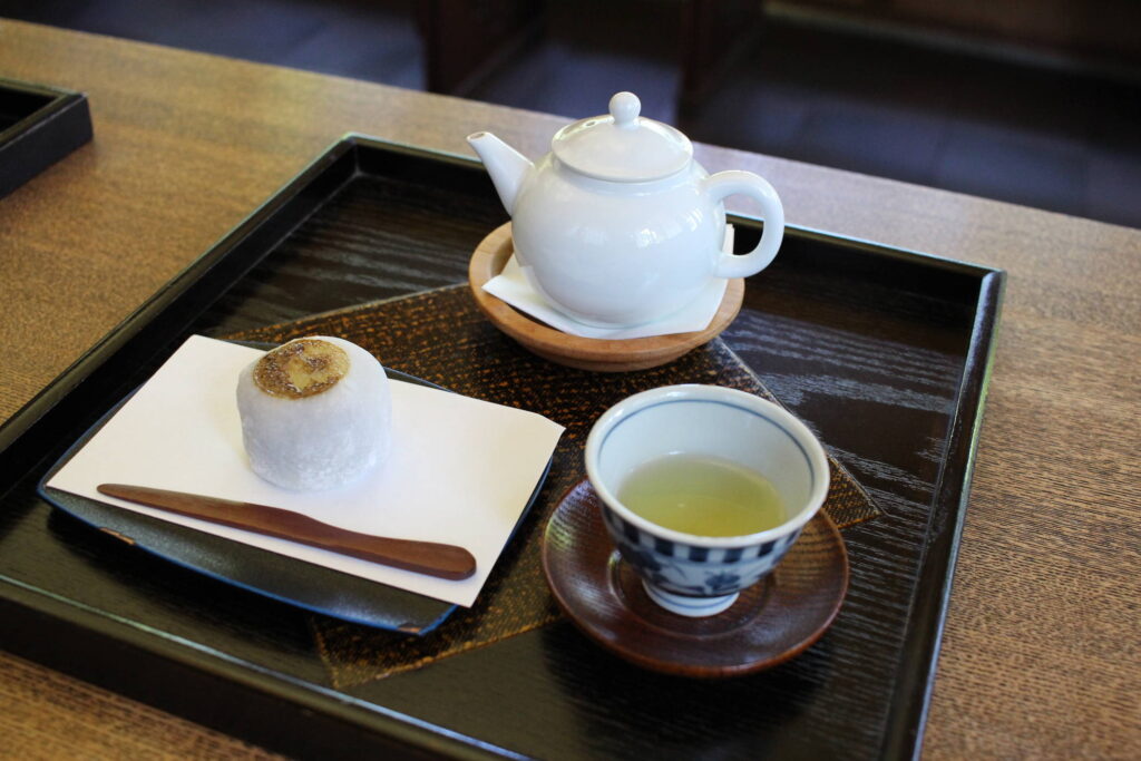 紅葉山庭園で味わう玉川煎茶